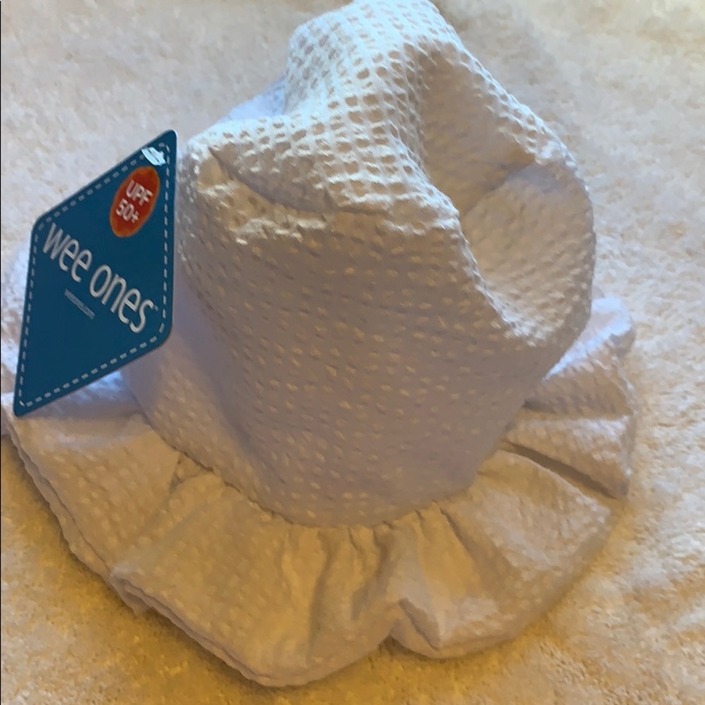 Wee ones NWT sunproof shade bonnet